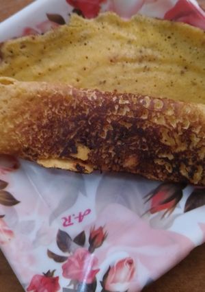 बेसन का चीला(besan ka cheela recipe in hindi) रेसिपी मुख्य फोटो