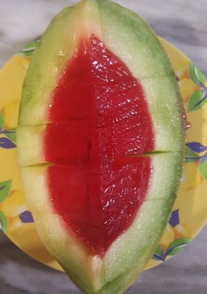 عکسی از دستور طالبی با ژله آلبالو