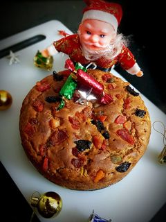 क्रिसमस प्लम केक (christmas plum cake recipe in Hindi) रेसिपी मुख्य फोटो