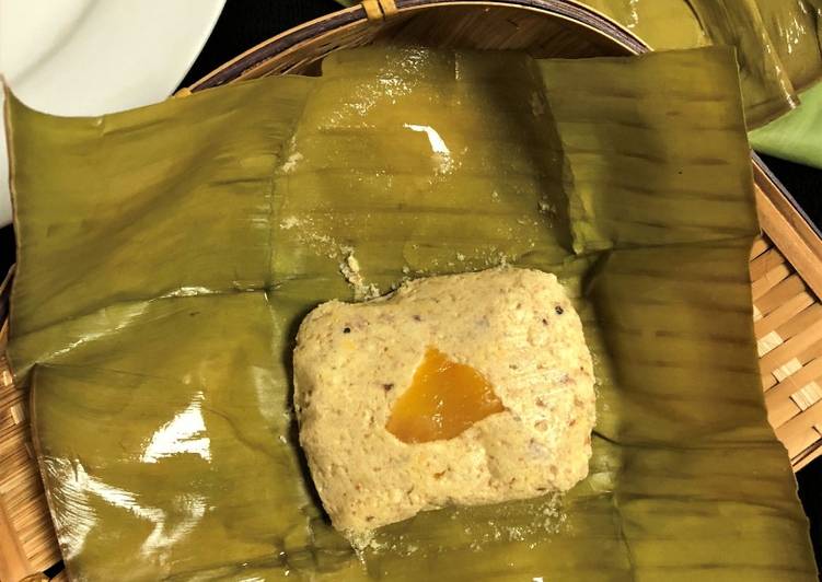 How to Prepare Quick Steamed Sandesh in Banana Leaf