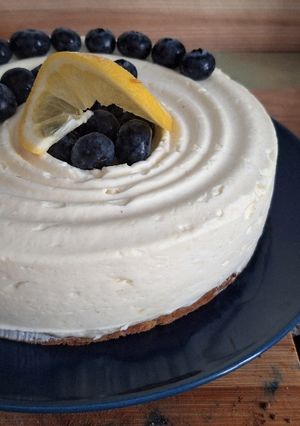Une photo de Entremet citron myrtille