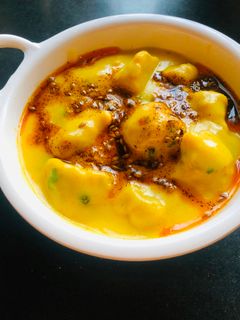 पंजाबी कढ़ी पकौड़ा (Punjabi kadhi pakoda recipe in Hindi) रेसिपी मुख्य फोटो