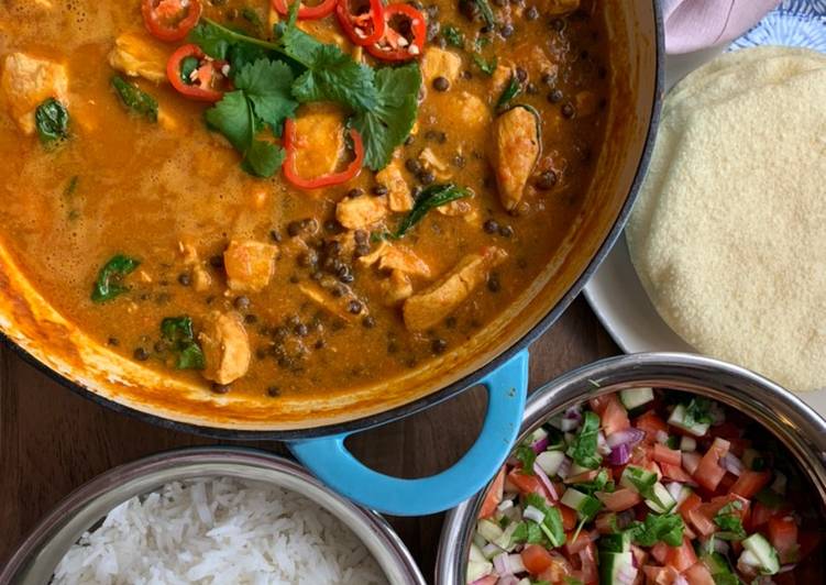 Recipe of Perfect Chicken, spinach &amp; brown lentil coconut curry