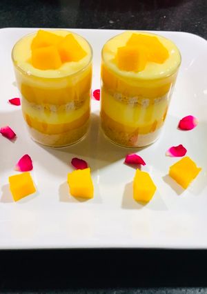 मैंगो कस्टर्ड पुडिंग (Mango custard pudding recipe in hindi) रेसिपी मुख्य फोटो