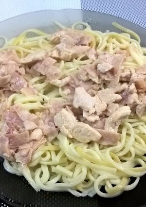 Una foto de Salsa Parisien