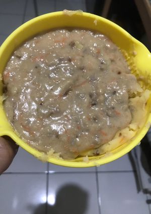 Foto resep MPASI 11 bulan. Kentang tumbuk dengan saus daging wortel