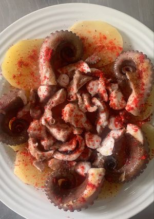 Una foto de Pulpo a la Gallega
