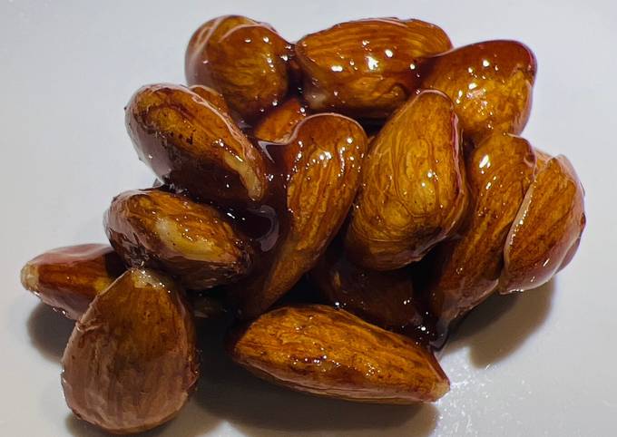 Crock Pot Cinnamon Sugar Almonds