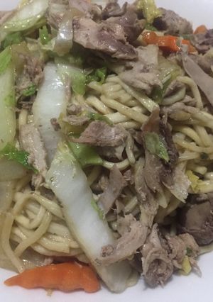 A picture of Pancit Canton.