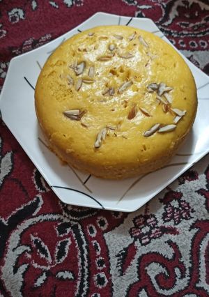 A picture of Custard pineapple cake.