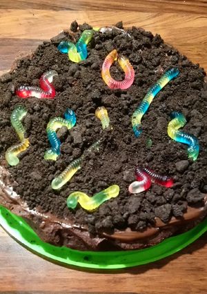 Halloween kukacos torta recept fotója