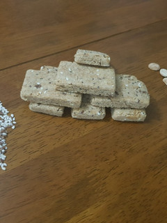 Una foto de Galletitas saladas con harina integral y pulpa de maní