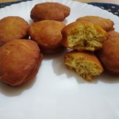 A picture of Pumkin mandazi.