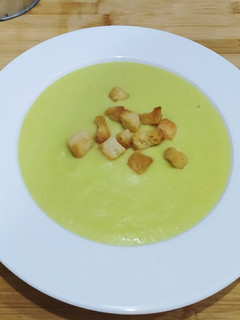 Una foto de Puré de calabacín y patata