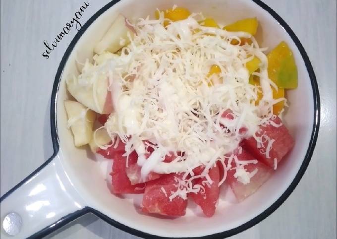 Resep Salad Buah Simple Oleh Selvi Maryani Cookpad