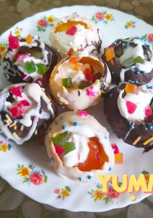 A picture of Chocolate Pani Puri.