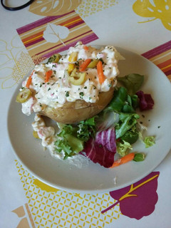 Una foto de Patata asada rellena