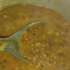A picture of Masoor Dal.
