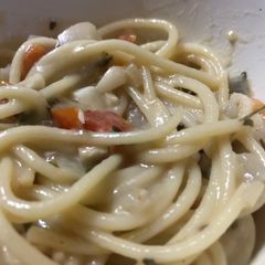 A picture of White Spaghetti.