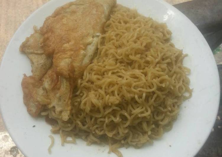 How to Prepare Perfect Buttered Noodles with Fried Egg Cooking Basics for Beginners