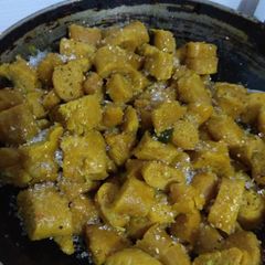 A picture of Gheeya/Lauki ke muthiye.