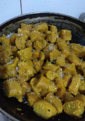 A picture of Gheeya/Lauki ke muthiye.