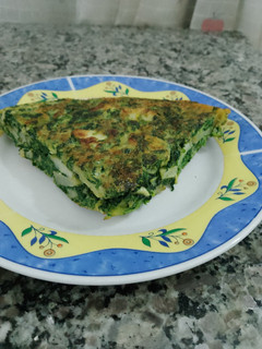 Una foto de Tortilla de espinacas y papa