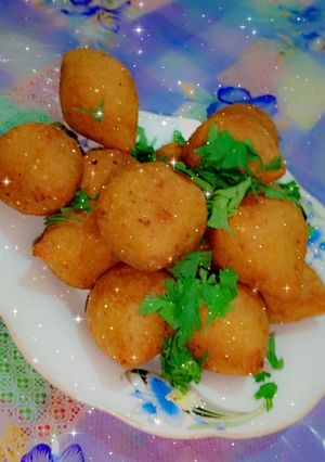 A picture of Fried Kibbeh.