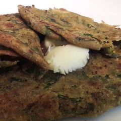 A picture of Flaxseed Palak Paratha.