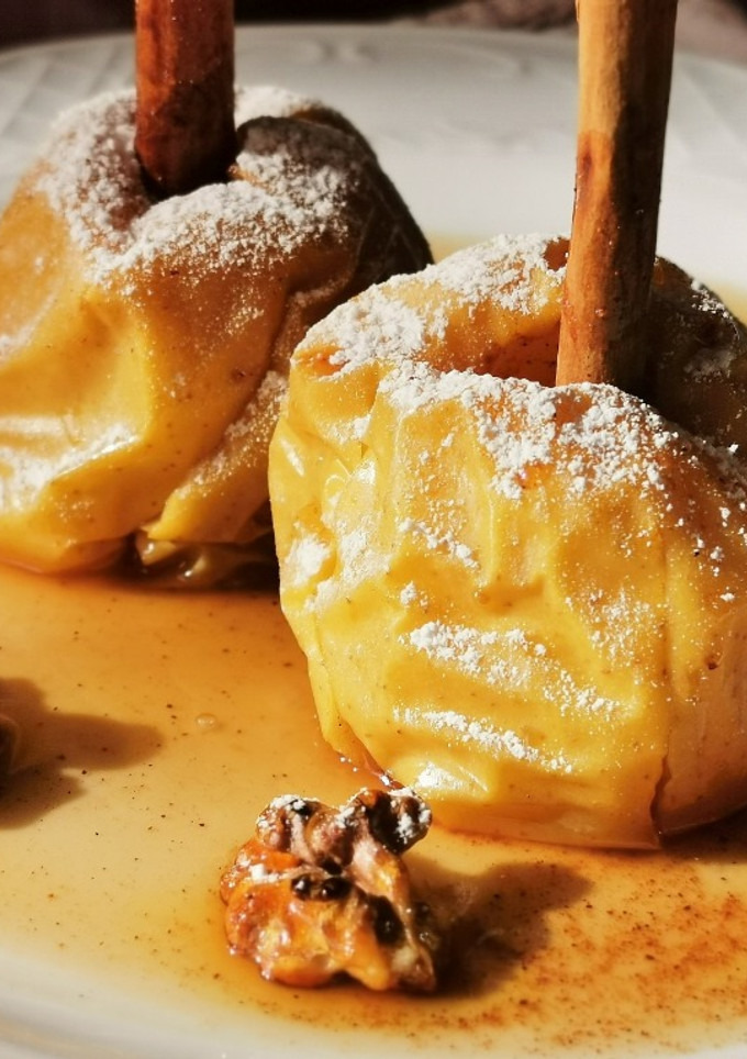 Una foto de Manzanas con Moscatel y Nueces caramelizadas al Microondas
