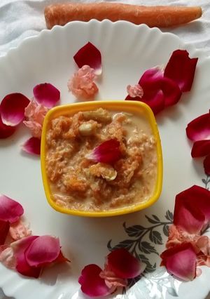 গাজরের পায়েস (gajarer recipe in bengali) রেসিপির প্রধান ছবি