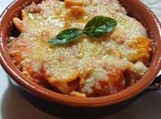 Una foto di orecchiette al forno