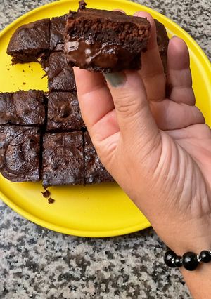 A picture of ✏️🖍️📖Chocolate Brownies 🍫 Back to School🧰📚.