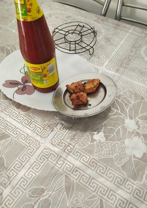A picture of Aloo pyaz pakora.