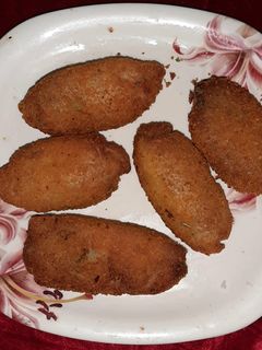 পাউরুটি আলুর রোল রেসিপির প্রধান ছবি