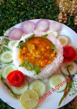 लौकी चना दाल और चावल (Lauki Chana Dal aur Chawal Recipe in Hindi रेसिपी मुख्य फोटो