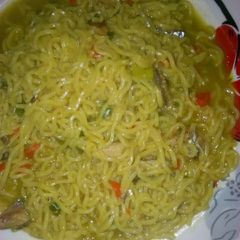 A picture of Noodles with sardines.