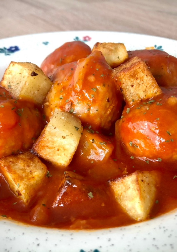 Una foto de Albóndigas con tomate 🇪🇸