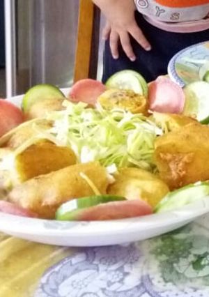 A picture of Beeh ki pakori.