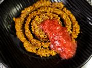Una foto de salsa de azafran