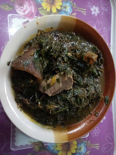 A picture of Ugu and okazi soup.