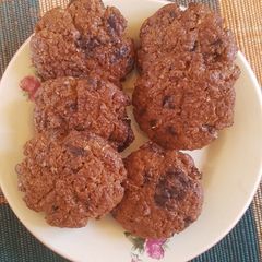 A picture of Wholemeal weetabix cookies.