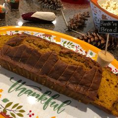 A picture of Pumpkin bread.