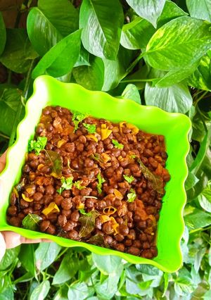 A picture of Black Chana Chaat.