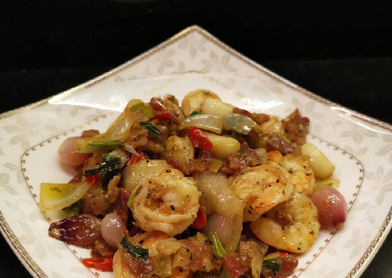 Shallot and Garlic Caramelized Garlic Butter Shrimp ala Beatus