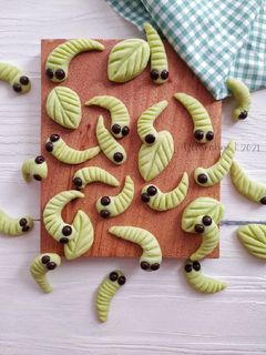 Foto resep Caterpillar Cookies (Kue Kering Ulat Hijau)