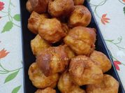 Une photo de frites oeufs