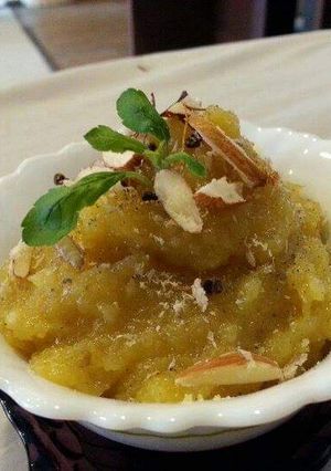 A picture of Toor Dal Badam Halwa.