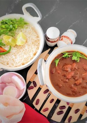 A picture of Rajma chawal.