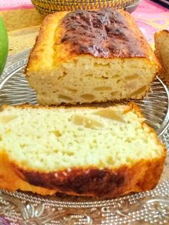 Une photo de Cake poire-coco 🍐